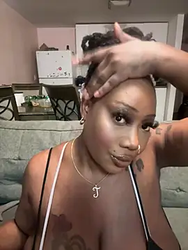 Snapshot of Cherishcherrysha chatting on 01.04.25 Cherishcherrysha online show from 01.04.25