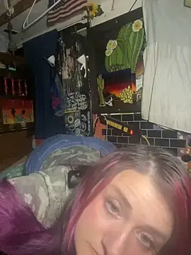 Snapshot of 1-800-FUCKYOU chatting on 01.01.25 1-800-FUCKYOU online show from 01.01.25