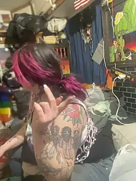 Snapshot of 1-800-FUCKYOU chatting on 02.09.25 1-800-FUCKYOU online show from 02.09.25