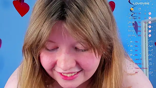 Snapshot of Vivian_cutie chatting on 02.16.25 Vivian cutie online show from 02.16.25