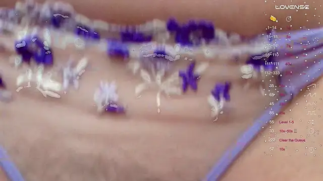 Snapshot of Vivian_cutie chatting on 03.14.25 Vivian cutie online show from 03.14.25