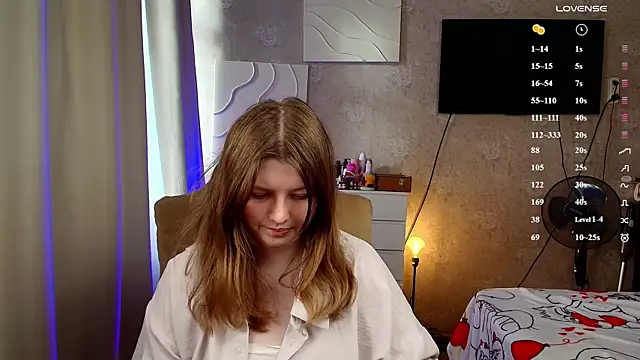 Snapshot of Vivian_cutie chatting on 05.07.26 Vivian cutie online show from 05.07.26
