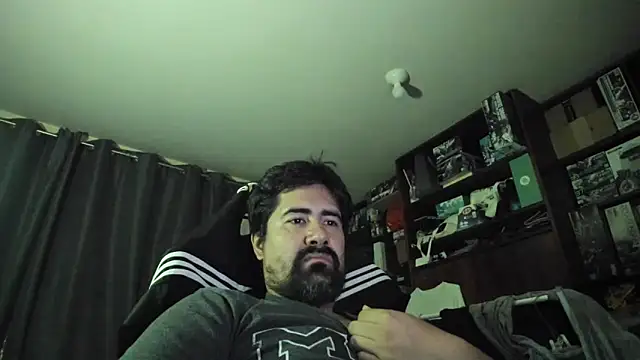 Snapshot of VonDoomdelToro chatting on 06.15.26 VonDoomdelToro online show from 06.15.26