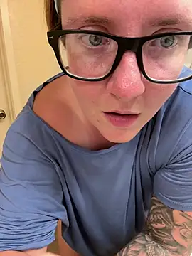 Lizzyloo online show from 12.17.24