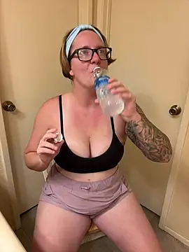 Lizzyloo online show from 12.18.24