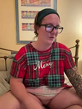 Lizzyloo online show from 12.21.24