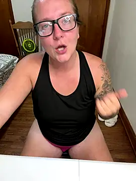 Lizzyloo online show from 10.14.25