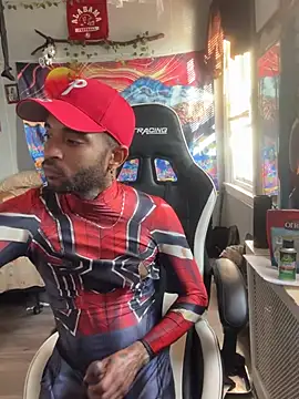 Snapshot of spideyzaddy chatting on 03.12.25 spideyzaddy online show from 03.12.25