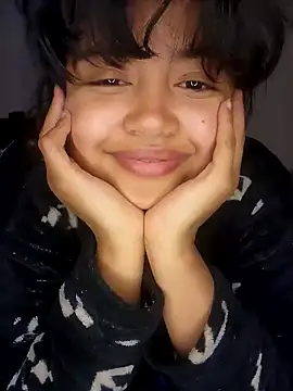 Snapshot of Peach_Girll chatting on 02.07.25 Peach Girll online show from 02.07.25