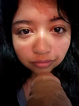 Snapshot of Peach_Girll chatting on 10.20.25 Peach Girll online show from 10.20.25