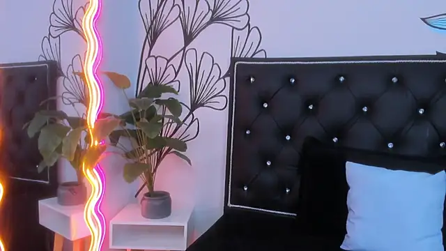 Sweet Ariadna  online show from 03.10.26