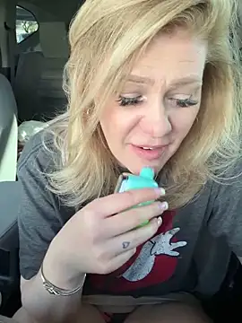 Lexi Shocker online show from 02.22.25