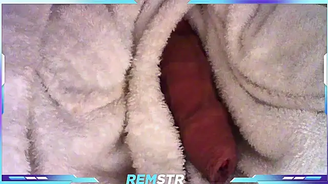 Snapshot of Remstr chatting on 10.08.25 Remstr online show from 10.08.25