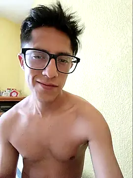 Snapshot of KevinCrz chatting on 10.15.25 KevinCrz online show from 10.15.25