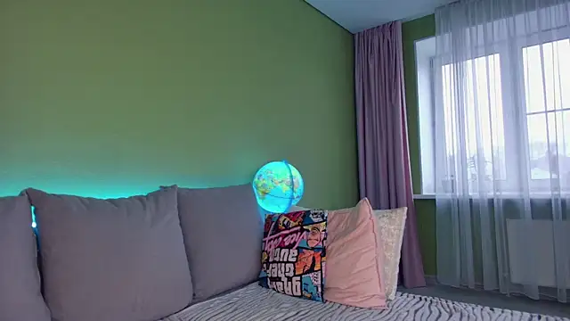 Cuddle Cat online show from 02.01.25