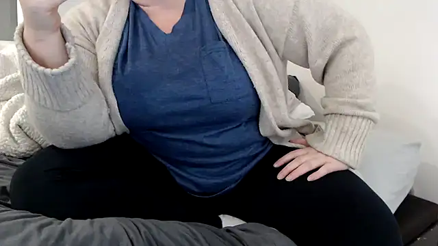 sweeti Em online show from 02.08.26