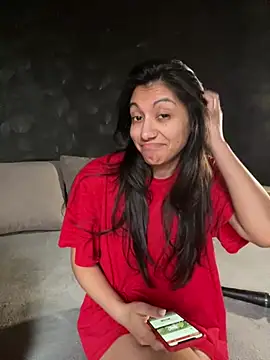 Snapshot of Kiscsillagg chatting on 02.02.25 Kiscsillagg online show from 02.02.25