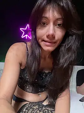 Snapshot of Kiscsillagg chatting on 11.16.25 Kiscsillagg online show from 11.16.25