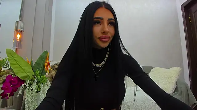 Britney Charm  online show from 02.28.26