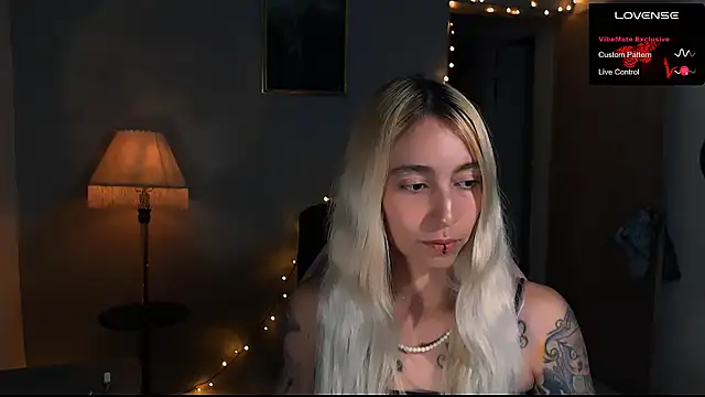 Saucy Jenn online show from 01.30.25