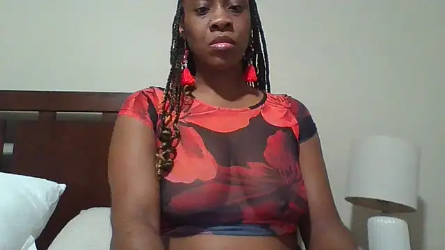 Snapshot of MsJuicy chatting on 05.05.26 MsJuicy online show from 05.05.26