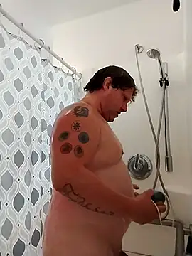 Snapshot of JGRisk chatting on 10.08.25 JGRisk online show from 10.08.25