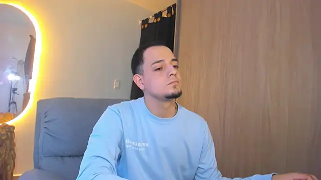 Snapshot of alejandro_calderon1 chatting on 02.08.25 alejandro calderon1 online show from 02.08.25