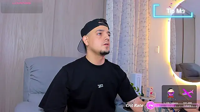 Snapshot of alejandro_calderon1 chatting on 09.27.25 alejandro calderon1 online show from 09.27.25