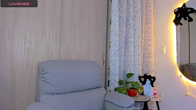 Snapshot of alejandro_calderon1 chatting on 10.12.25 alejandro calderon1 online show from 10.12.25