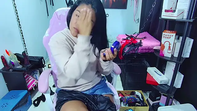 Hannah-grace online show from 03.14.25