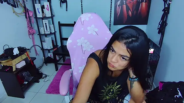 Hannah-grace online show from 09.23.25