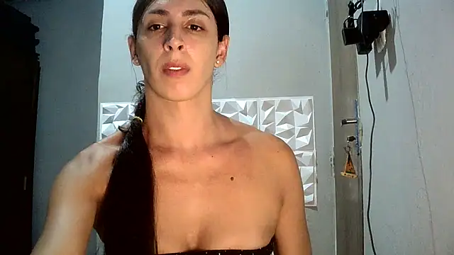 Snapshot of AlexiaDuucan chatting on 04.29.26 AlexiaDuucan online show from 04.29.26