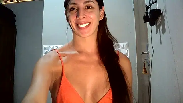 Snapshot of AlexiaDuucan chatting on 05.04.26 AlexiaDuucan online show from 05.04.26