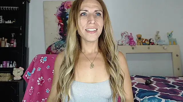 Snapshot of aleera_starxx982 chatting on 06.14.26 aleera starxx982 online show from 06.14.26