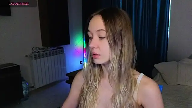 Snapshot of SexyCocobutt chatting on 11.19.25 SexyCocobutt online show from 11.19.25