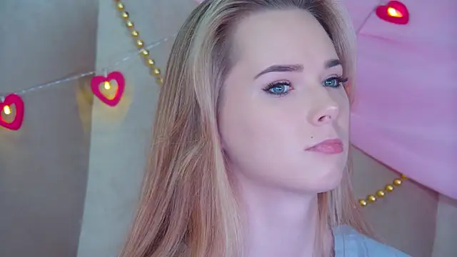 Snapshot of GentleRossi chatting on 02.21.25 GentleRossi online show from 02.21.25