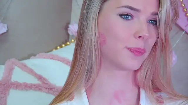 Snapshot of GentleRossi chatting on 03.16.25 GentleRossi online show from 03.16.25