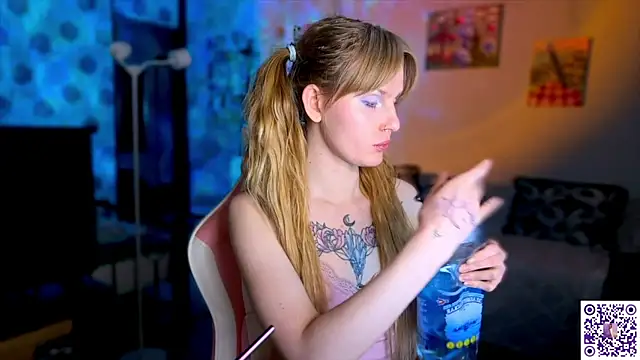 Chanel Gill online show from 03.21.26