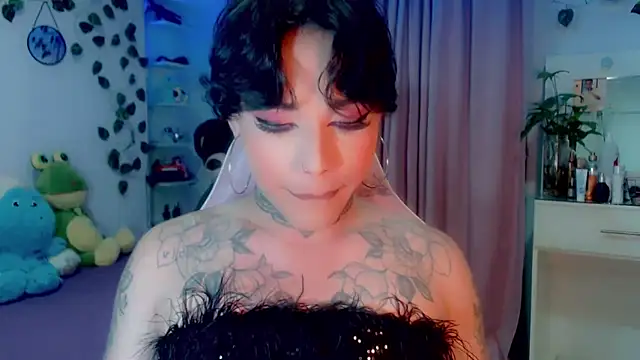 Snapshot of little_star_porn chatting on 01.04.25 little star porn online show from 01.04.25