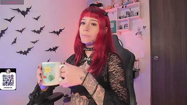 damnliciousss online show from 10.24.25