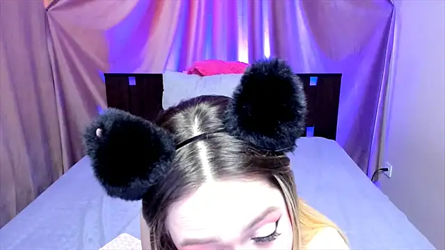 Snapshot of AriaSugar chatting on 02.06.25 AriaSugar online show from 02.06.25