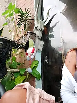 k lebannon online show from 01.04.25