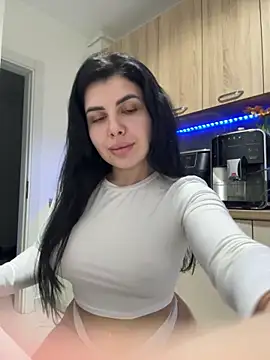 Snapshot of Scarlett-Dream chatting on 02.17.26 Scarlett-Dream online show from 02.17.26