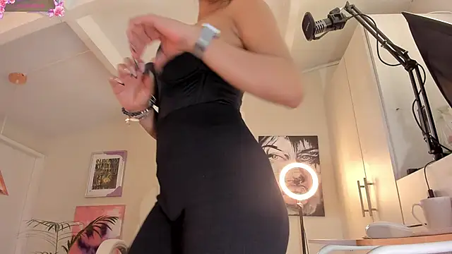 catalinasaiz online show from 01.11.25