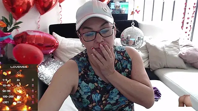 Myrnasexxx online show from 02.18.25