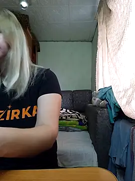 BustyBlond online show from 11.16.25