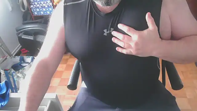 Snapshot of mikeyhotbear chatting on 01.13.25 mikeyhotbear online show from 01.13.25