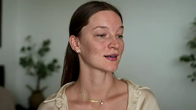 Snapshot of Special___ chatting on 02.11.26 Special online show from 02.11.26