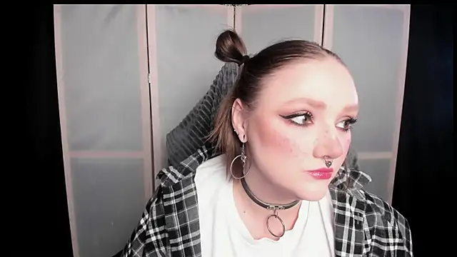 Snapshot of YourDyingBride chatting on 04.14.26 YourDyingBride online show from 04.14.26