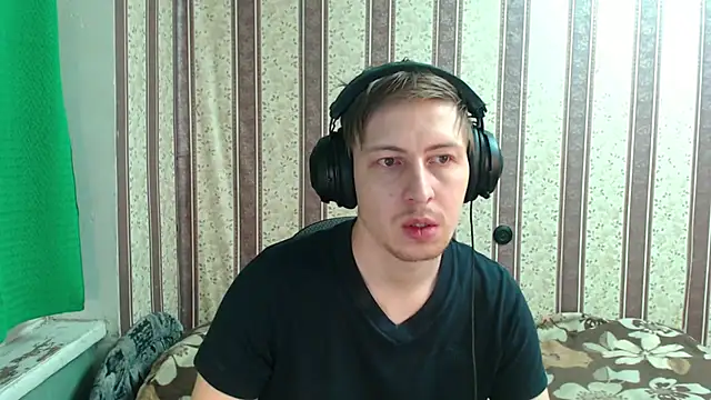 darienlarge online show from 10.31.25